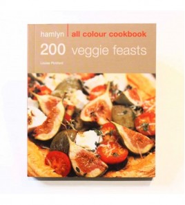 200 Veggie Feasts: Hamlyn All Colour Cookbook: Over 200 Delicious Recipes and Ideas book