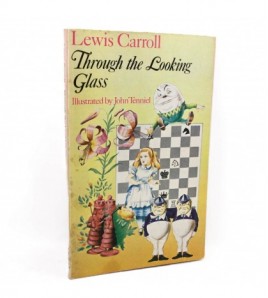 Alice Through the looking glass. With the original engravings by John Tenniel libro